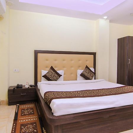 OYO Flagship 6793 Hotel CZ Lucknow Exterior foto