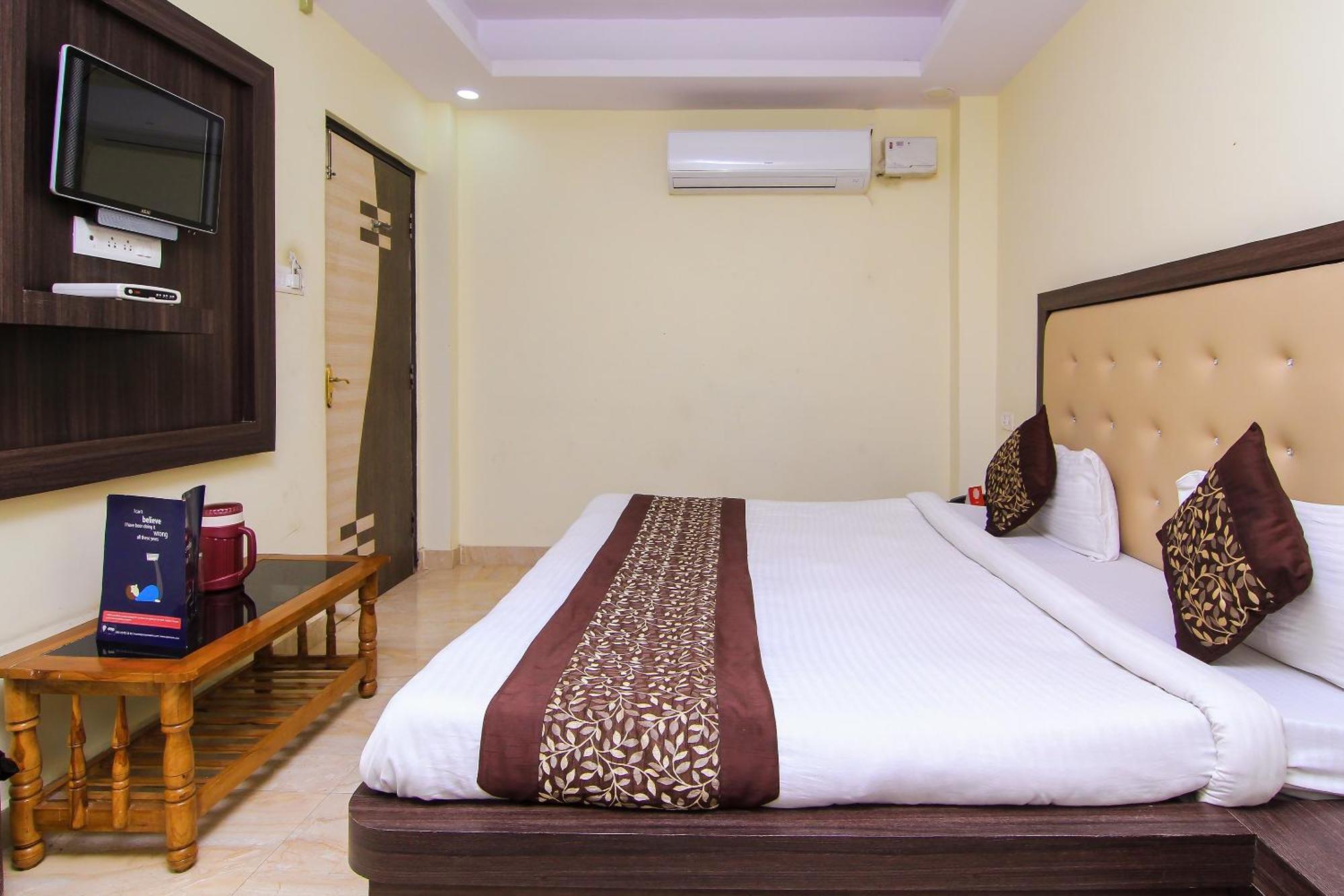 OYO Flagship 6793 Hotel CZ Lucknow Exterior foto
